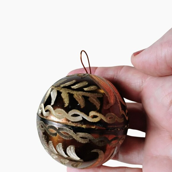 Vintage Hand Engraved Metallic Christmas Ornament With Leaf Design Gold Bronze - Picture 11 of 15